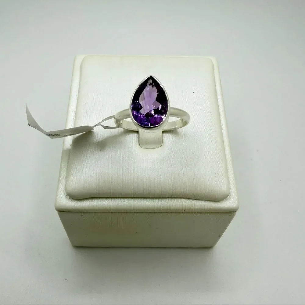NWT 12x8mm‎ faceted pear cut AMETHYST solitaire ring in sterling silver!